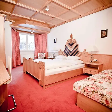 Streifsuite By Q! Kitzbühel