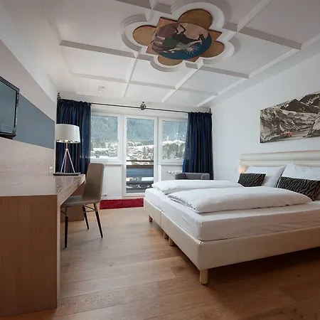 Streifsuite By Q! Kitzbühel